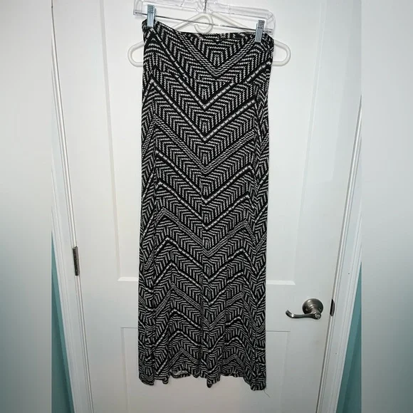 Living Doll Chevron Maxi Skirt - Picture 2 of 4
